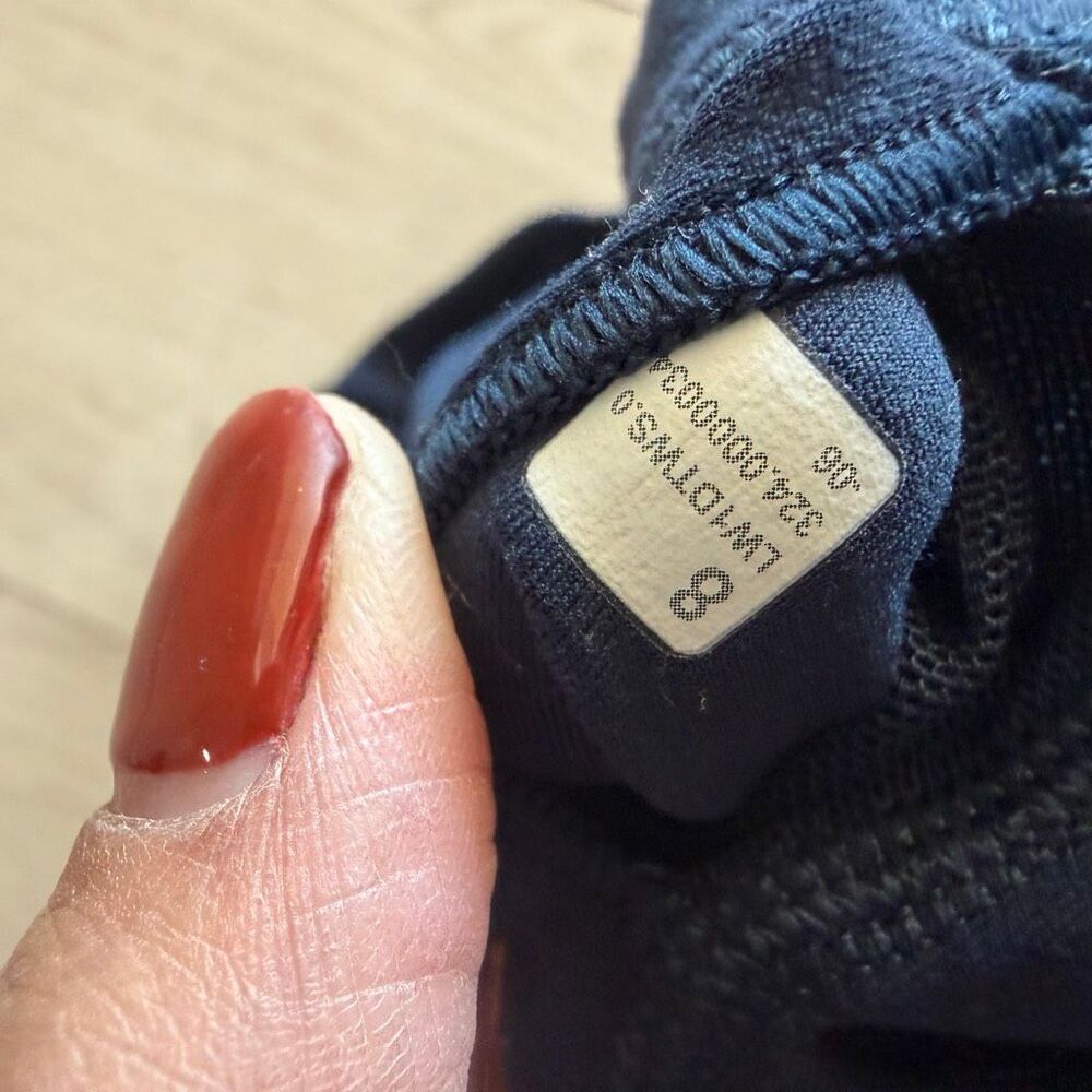 Lululemon women’s sports bra size 8 - Picture 6 of 6
